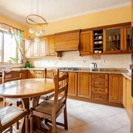 Santa Rita Of Majestic Townhouse Holiday home Victoria