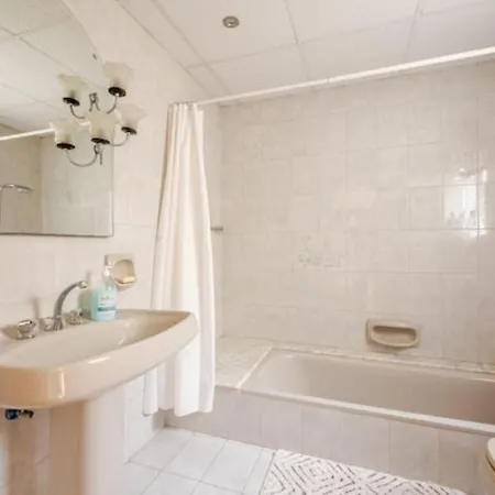 Santa Rita Of Majestic Townhouse