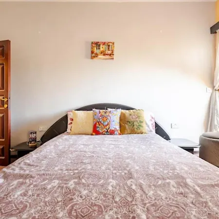 Santa Rita Of Majestic Townhouse * Victoria