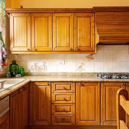 Santa Rita Of Majestic Townhouse * Victoria